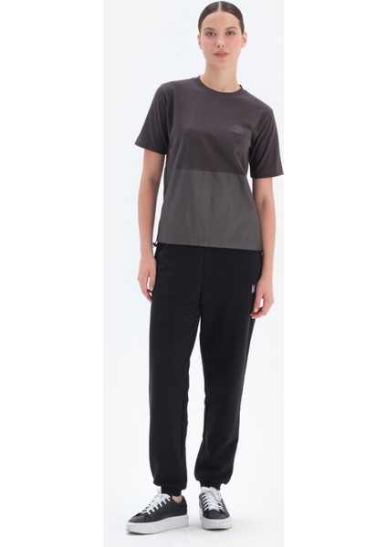 Beşiktaş Kadın T-Shırt 8324138T3 fiyatları