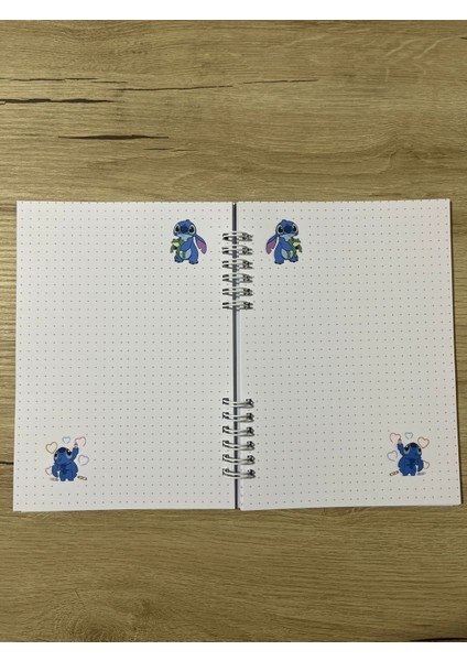 Stitch Karakterli A5 Boyutunda Defter 50 Sayfa, 1 Sayfa Bonus Mat Sticker