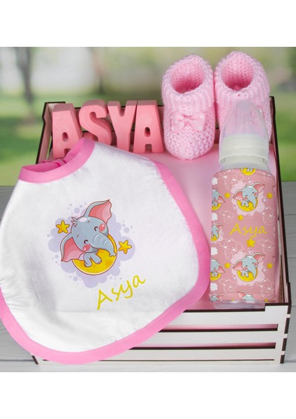 Ahşap Sandıkta Kişiye Özel Önlük Biberon Taş Isimlik ve Patik Bebek Hediye Seti 109534