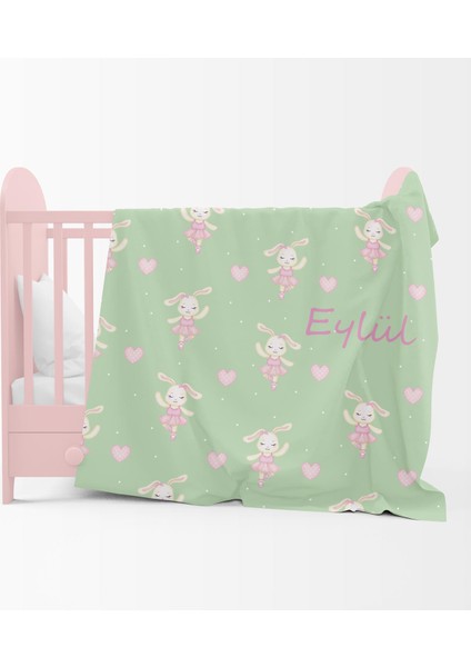 Bebeklere Özel Çantasında Kişiye Özel Battaniye ve Yastık Bebek Hediye Seti 110060 modelleri