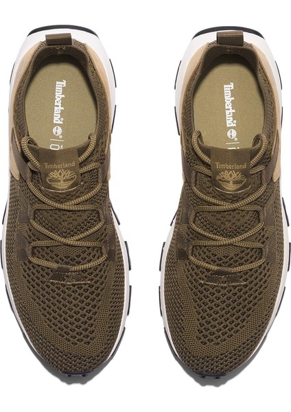 Low Lace Up Sneaker