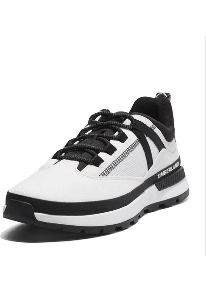 Low Lace Up Sneaker