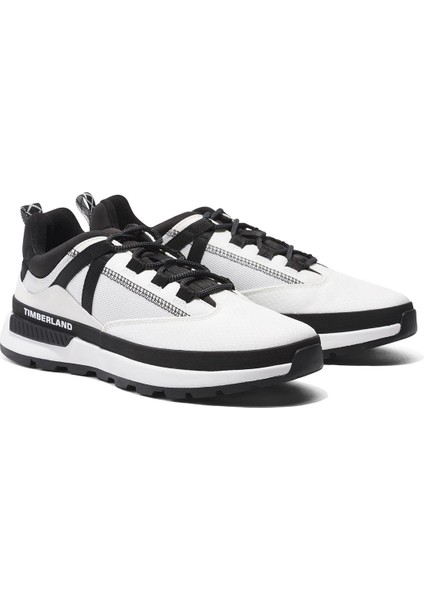 Low Lace Up Sneaker