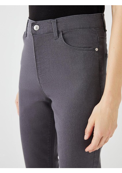 Lcwaıkıkı Basic Yüksek Bel Slim Fit Kadın Jean Pantolon