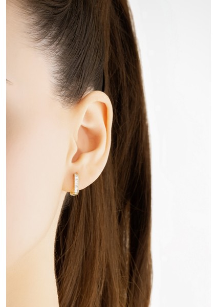 Baget Taşlı 18 Ayar Sarı Altın Kaplama Gümüş Kare Küpe modelleri