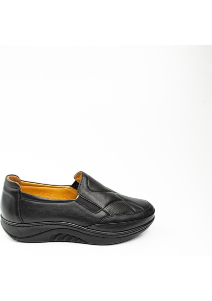 42746 Siyah Deri Kadın Günlük Ayakkabı fiyatları