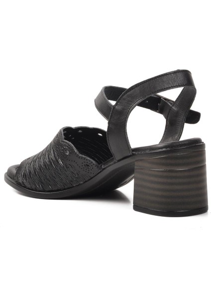 9758 Siyah Kadın Topuklu Sandalet fırsatları