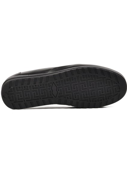 144 Siyah Deri Kadın Günlük Ayakkabı indirimleri