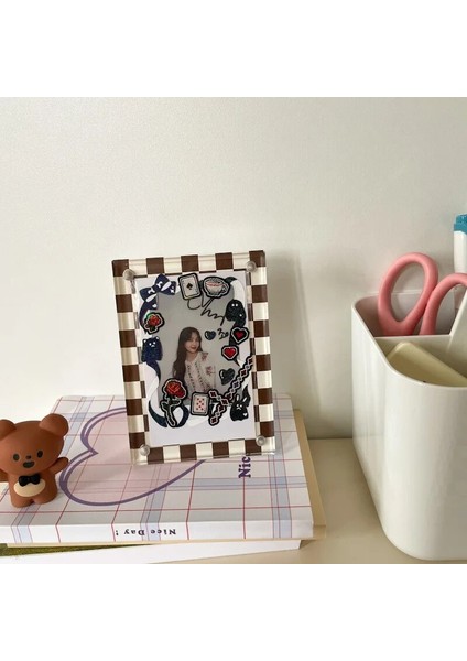 Kahverengi Tarzı Sharkbang 3 "akrilik Fotoğraf Çerçevesi Satranç Tahtası Polaroid Kartları Ekran Manyetik Masaüstü Dekorasyon Kart Sahibinin Malzemeleri (Yurt Dışından)