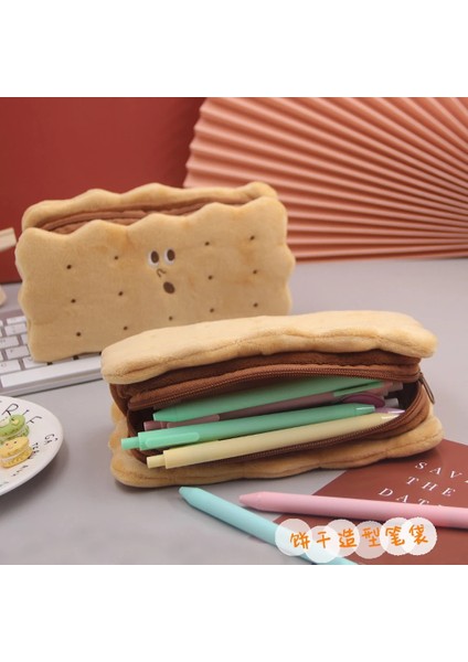 Diğer Stil Kalem Kutusu Bisküvi Şekli Peluş Kurabiye Kalem Çantası Basit Büyük Kapasiteli Sevimli Kurabiye Kırtasiye Kutusu Öğrenci Hediye Kalem Kutusu (Yurt Dışından) fırsatları