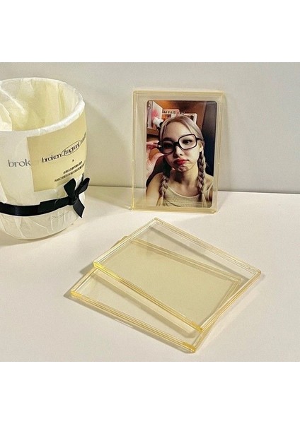 Sarı Stil Ins Akrilik Şeffaf Fotocard Tutucu Kore Idol Fotoğraf Koruma Kılıfı Temizle Fotoğraflar Ekran Fotoğraf Çerçevesi Küçük Kart Sahibinin (Yurt Dışından) fırsatları