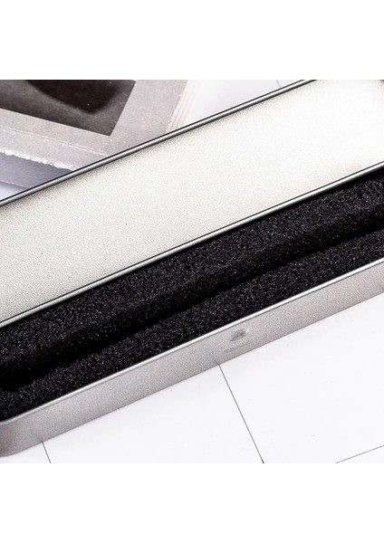 Yeşil Tarzı Renkli Metal Kalem Kutusu Yüksek Li Koruma Kalem Kutusu Için Rollerball Çeşmesitükenmez Kalem Kırtasiye Hediye Kutusu Ofis Arzı (Yurt Dışından) fırsatları