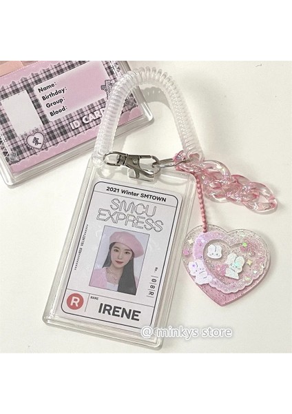 Pembe Tarzı Mınkys Yeni Varış Aşk Kalp Kawa Akrilik Şeffaf Fotocard Tutucu Kart Fotoğraf Tutucu Çanta Kolye Okul Kırtasiye (Yurt Dışından) modelleri