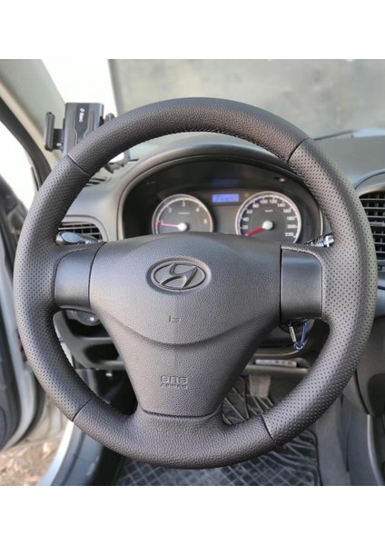 Hyundai Accent Era Araca Özel Direksiyon Kılıfı (Nokta Düz Siyah Dikiş)