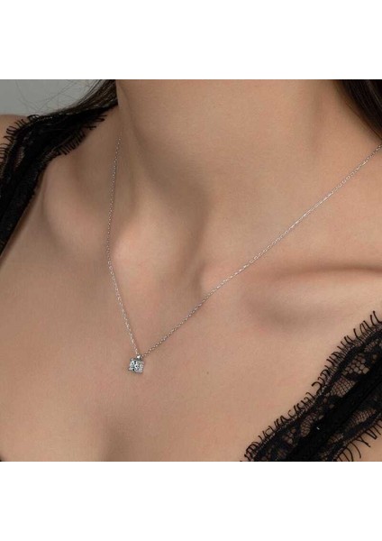 Swarovski Taşlı Gümüş Tektaş Bayan Kolye fiyatları