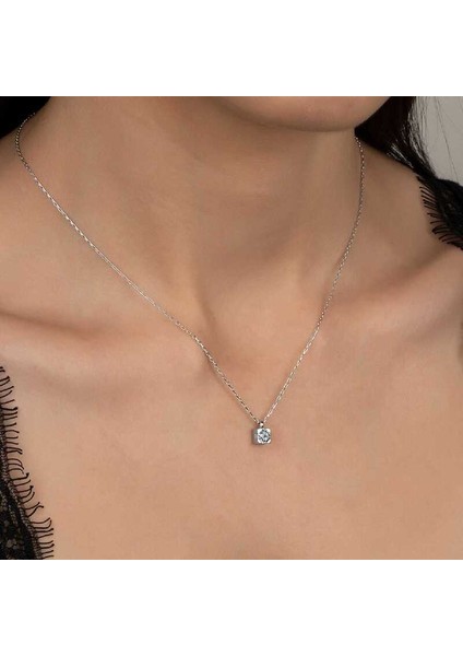 Swarovski Taşlı Gümüş Tektaş Bayan Kolye fiyatları