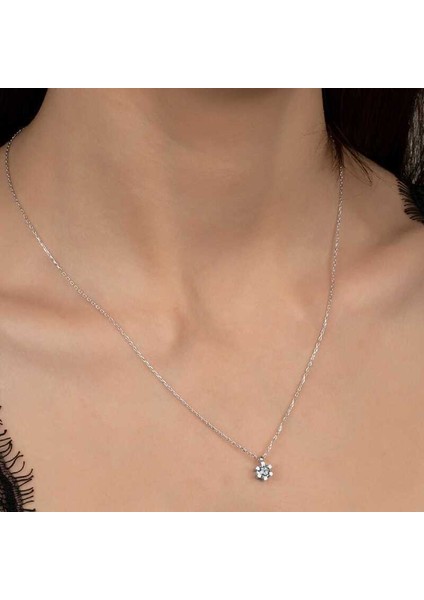 Swarovski Taşlı Gümüş Tektaş Bayan Kolye fiyatları