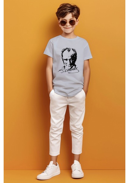Kemal Atatürk Imzalı Gölgeli Baskılı Erkek Çocuk T-Shirt modelleri