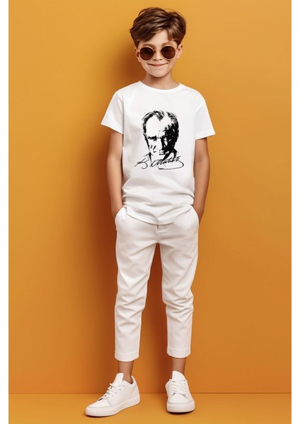 Kemal Atatürk Imzalı Gölgeli Baskılı Erkek Çocuk T-Shirt fırsatları