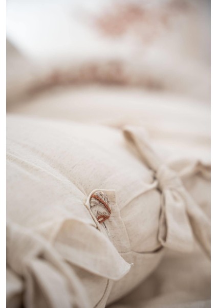 Libera Battal Boy Nevresim Takımı %100 Organik Pamuk Keten Süzene Nakışlı Krem-Terra 240X220 cm indirimleri