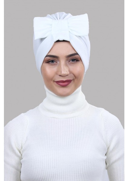 Fiyonklu Bone Kadın