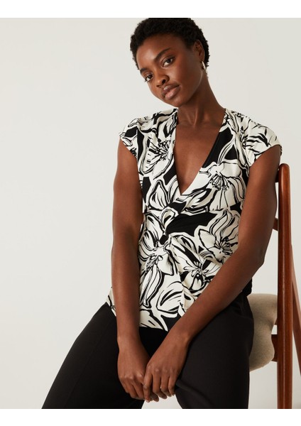 Çiçek Desenli V Yaka Bluz fiyatları