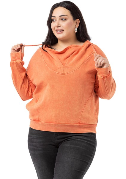Büyük Beden Degaje Kapüşonlu Yaka Cepli Parça Boyalı Üç Iplik Turuncu Sweatshirt