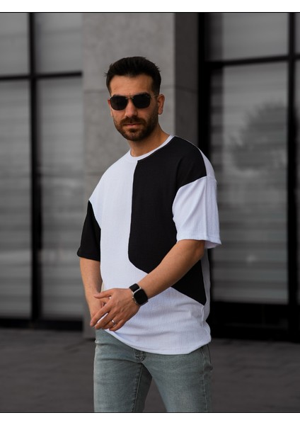 The Kaplan Parçalı Desen Unisex Bisiklet Yaka Oversize Bürümcük T-Shirt