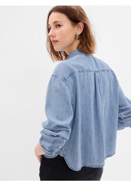 Kadın Açık Mavi Denim Crop Gömlek