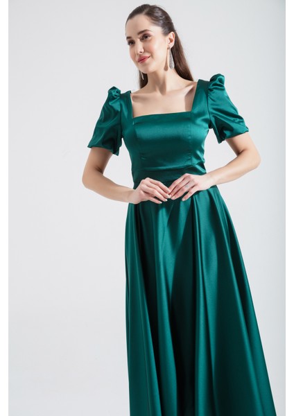 Kadın Zümrüt Yeşili Kare Yaka Balon Kollu Midi Abiye Elbise modelleri