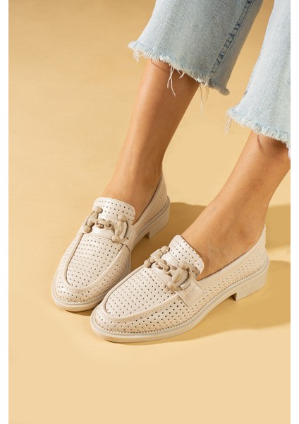 Metal Tokalı Rahat Kalıp Kadın Loafer 024-785-24