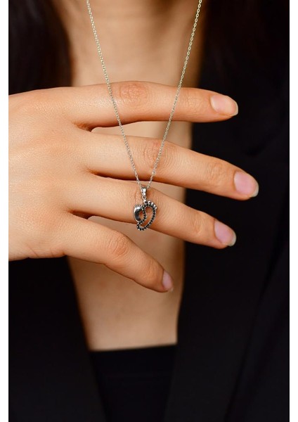 Oniks Taşlı Rodyum Anne Bebek Ayak Izi Gümüş Kolye