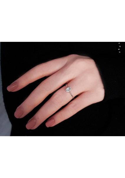 Pırlanta ve Beyaz Topaz Taşlı Mathilde Yüzük 0417R0336 fırsatları