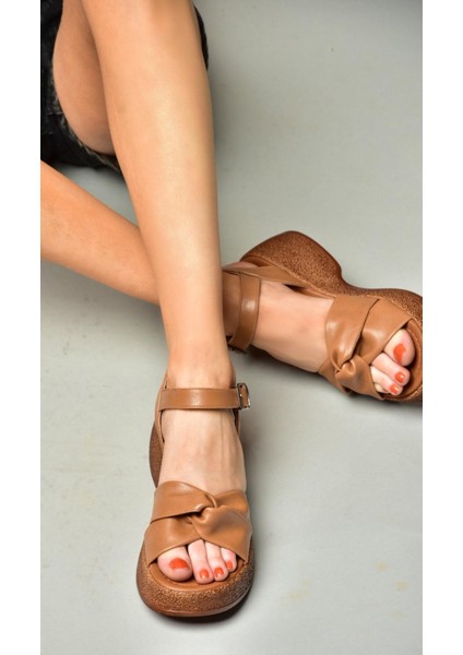 S996046009 Taba Kalın Tabanlı Kadın Sandalet fiyatları