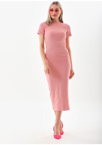 Pudra Pembe Vücuda Oturan Kısa Kollu Bisiklet Yaka Diz Altı Fitilli Esnek Kaşkorse Kalem Elbise fırsatları