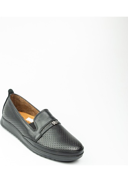 327 Siyah Deri Kadın Günlük Ayakkabı