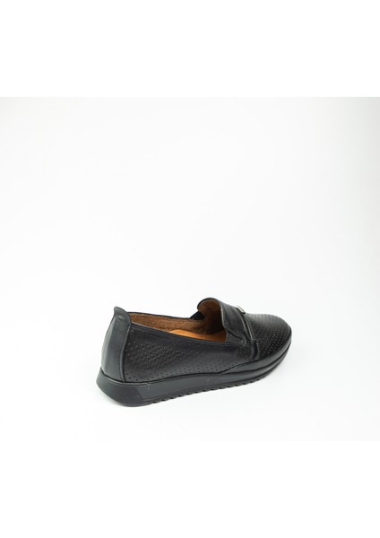 327 Siyah Deri Kadın Günlük Ayakkabı fırsatları