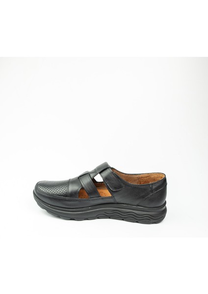 323 Siyah Deri Kadın Günlük Ayakkabı modelleri