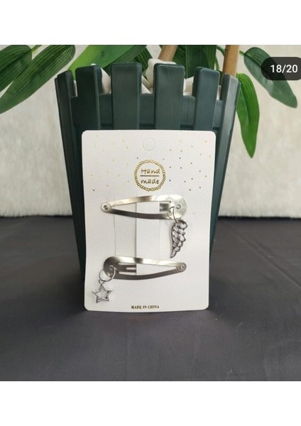 Sallantılı Yıldız ve Melek Kanadı Figürlü Gümüş Renk Çiftli Çıt Çıt Toka