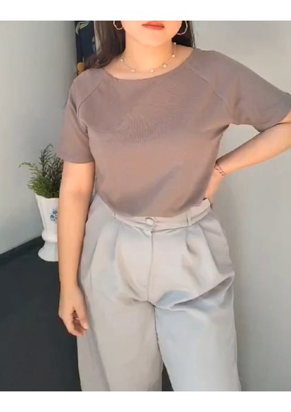 Kayık Yaka Bayan T-Shirt