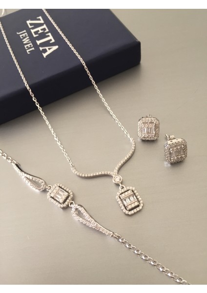 Zeta Jewel Çoklu Baget Taşlı Üçlü Set (Kolye-Küpe-Bileklik)