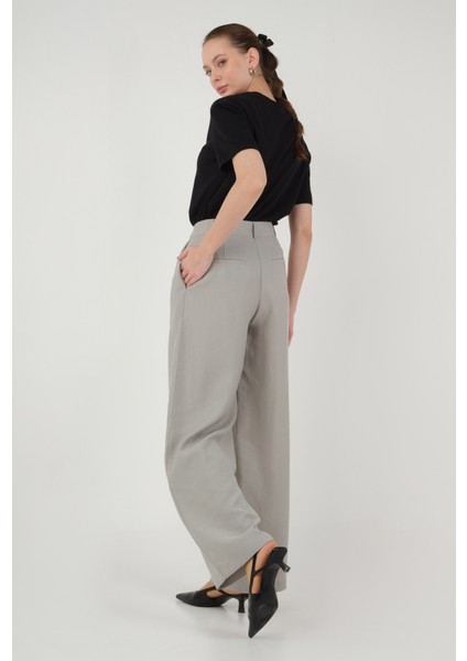 Geniş Paça Pileli Pantolon Açık Gri