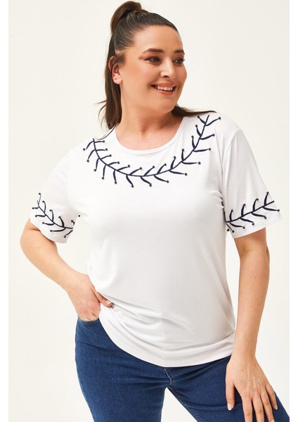Kadın Büyük Beden Dal Nakış Detay Beyaz Bluz fırsatları