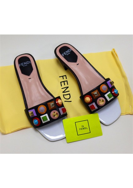 Taş Detaylı Kadın Deri Terlik 8R6507-86