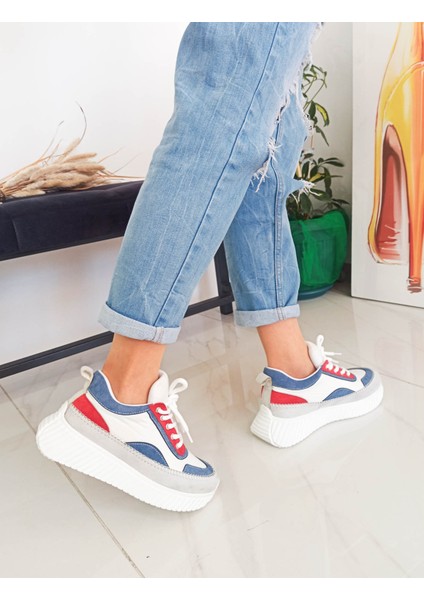 Çok Renkli Bağcıklı Düz Taban Kadın Sneaker fırsatları