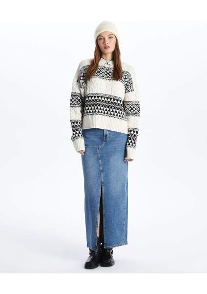 Barcelona - Bisiklet Yaka Yumuşak Dokulu Jakarlı Triko Kazak - Beyaz-Siyah Renk fiyatları