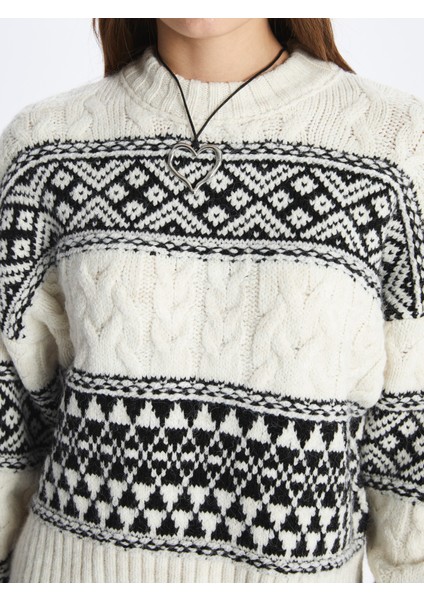 Barcelona - Bisiklet Yaka Yumuşak Dokulu Jakarlı Triko Kazak - Beyaz-Siyah Renk fırsatları