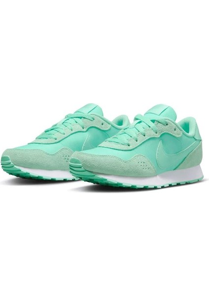 Md Valıant CN8558-301 Sneaker Dar Kalıp 1 Numara Büyük Alınız modelleri