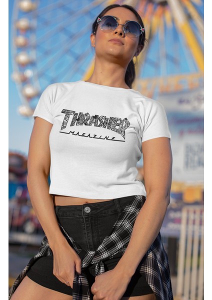 Trasher Magazine Baskılı Crop Top, Örümcek Desen Baskılı Crop Bluz