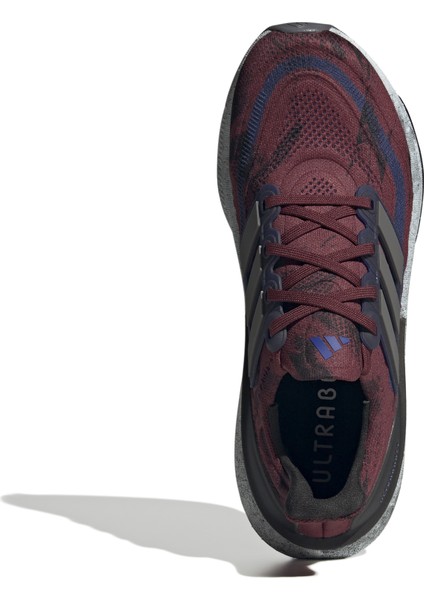 Ultraboost Lıght modelleri